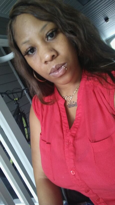 YellaBoneZ xxx pornostar bilder