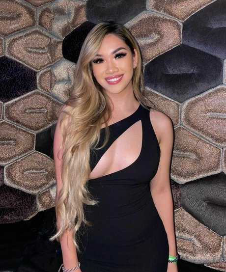 Clarissa May heiße akt archiv