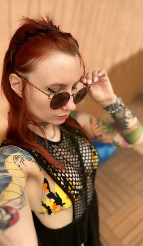 Rikku Tsukiyomi erwachsene perfekte fotos