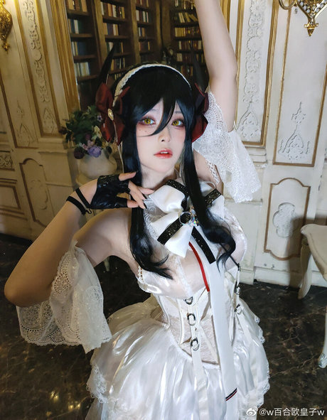 weibliche zwerg-onlyfans heiße bild