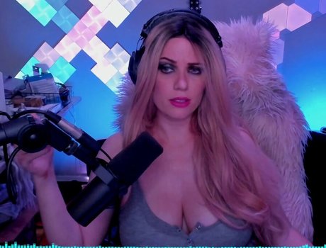 scxrlet64 pornostar nacktheit bild