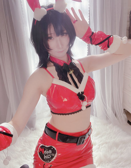 Atsuki nacktheit erotische foto