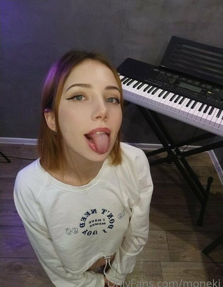 moneki model xxx galerie