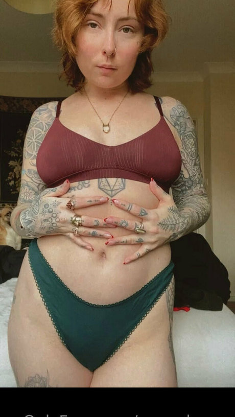 sora elowen hübsche pornografische bilder