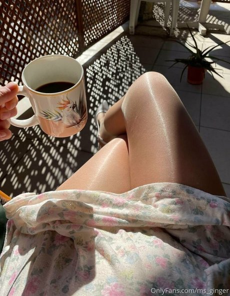 ms ginger freie akt fotos