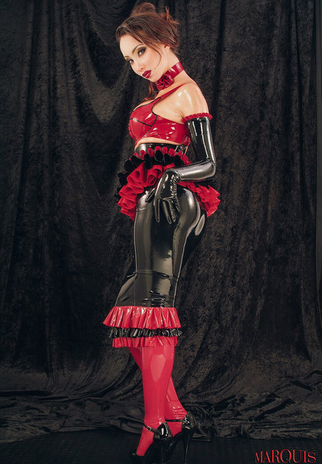 Celine Tran schöne nacktheit foto