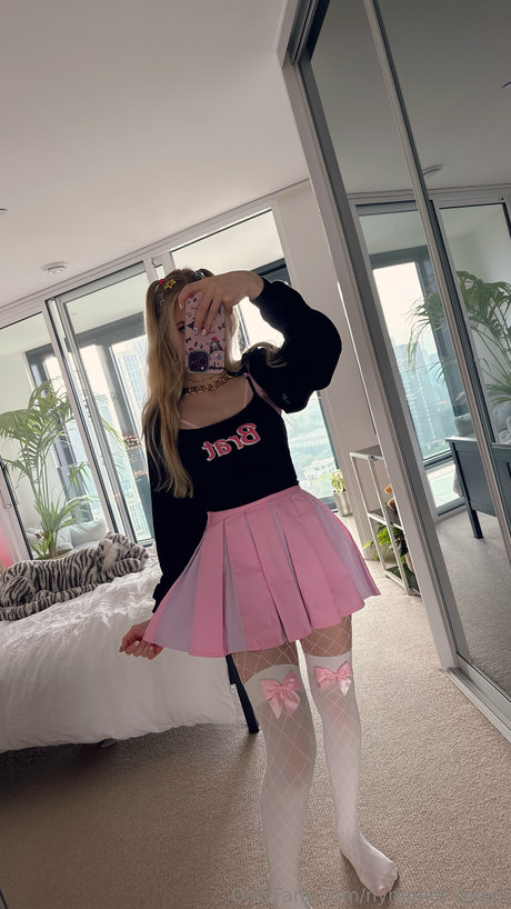 Nymphet angel nackten bilder