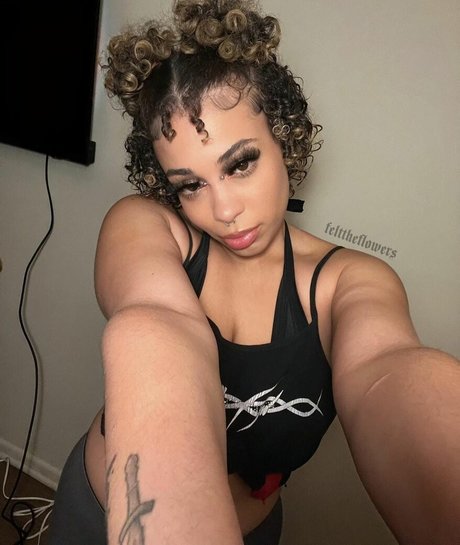 bbw brünette nur fans kostenlose perfekte fotos