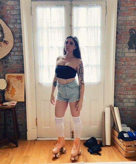 prettysadiereed schöne freie galerie