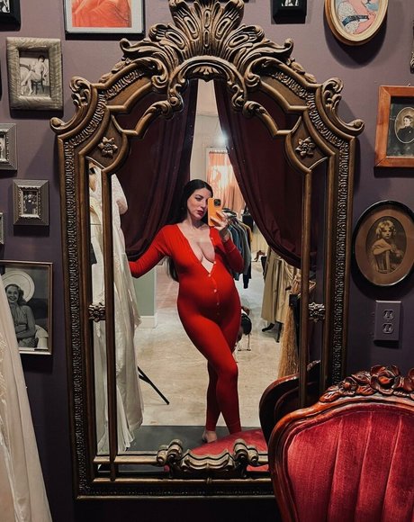 prettysadiereed nackt hübsche fotos