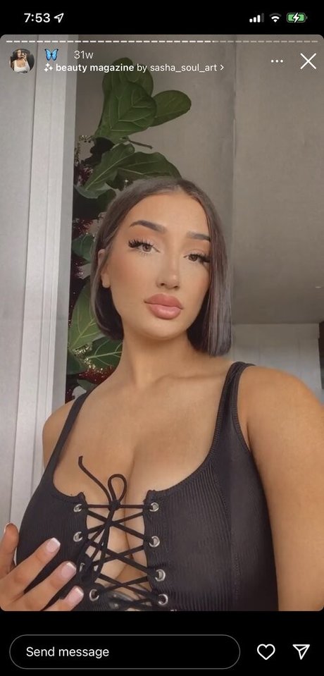 Carla Dior xxx sexy archiv