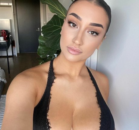 Carla Dior kunst nackt fotos