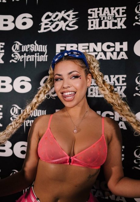 Rioadrianna kunst pornographische bilder