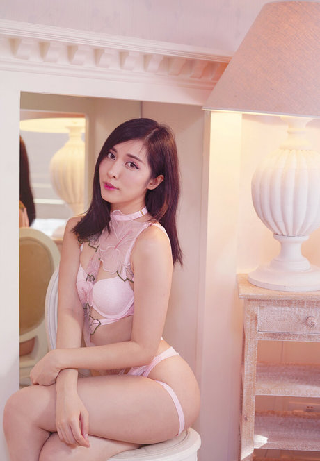 Annchirisu xxx nacktheit galerie