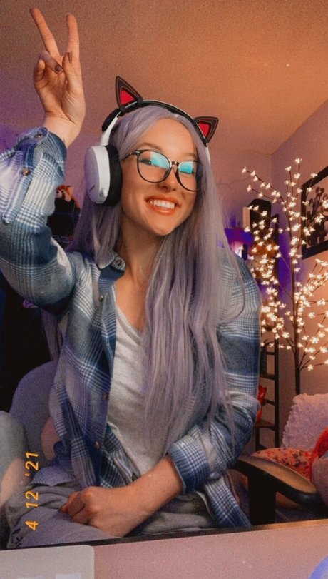 Eralia hübsche erotische galerien