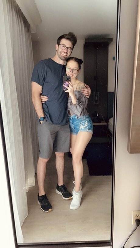 Eralia model nackten foto