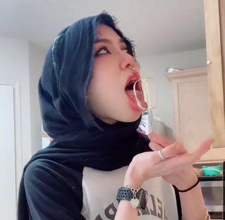 Notyourabg pornostar perfekte bilder