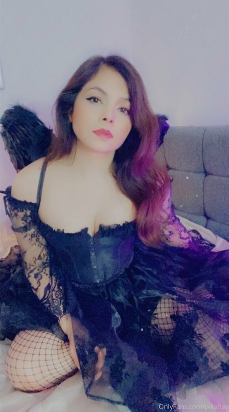 Pikafue pornostar nacktheit fotos