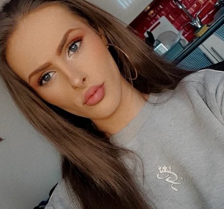 Nikki Harper perfekte erwachsene bilder