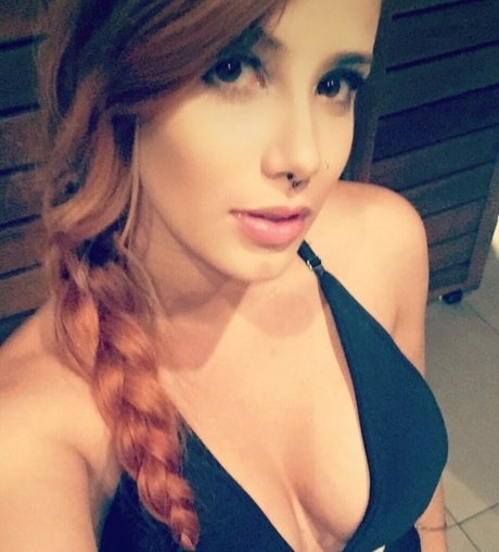 Bela Camps sexy perfekte fotos