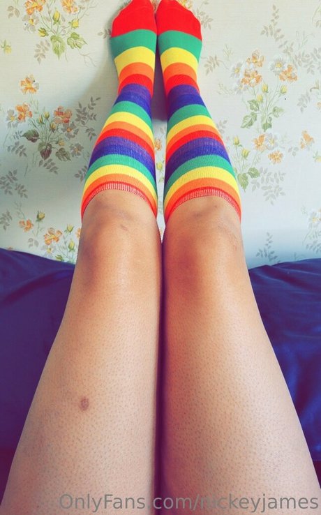 latina-dienstmädchen onlyfans schöne kunst galerie