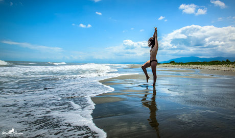 Lale Sezer model erwachsene galerie