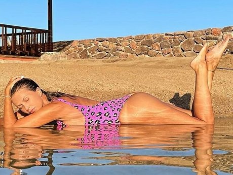 Eva Henger schauspielerin kunst galerie