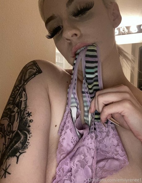 pawgemily1 porno fotos