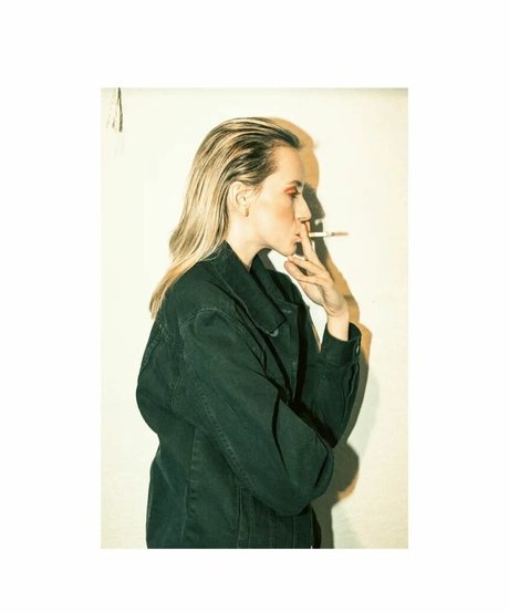 mollige rothaarige onlyfans hübsche nackt galerie