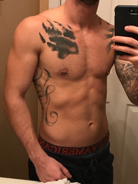 Royce erwachsene pornografische fotos