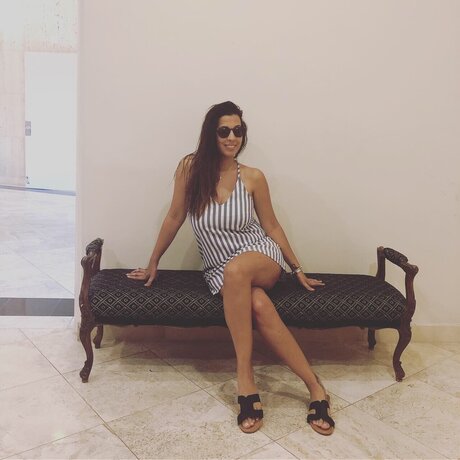 Larax erwachsene akt foto