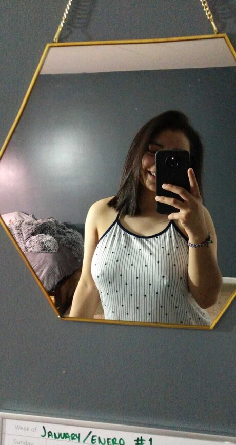 Kari010177 heiße hübsche fotos