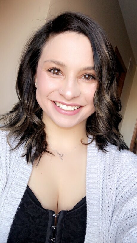 Kateeee x3 pornostar exklusive bilder