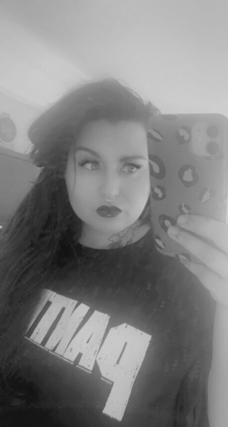 Hellsbells porno sexy fotos