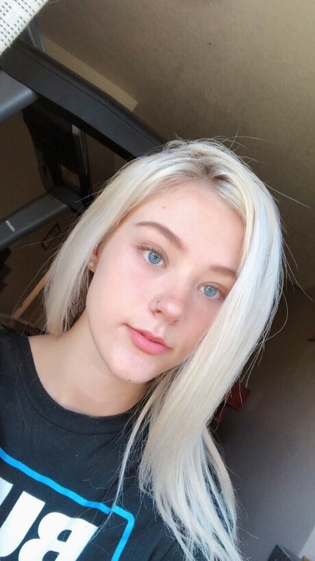 Lindee exklusive pornografische fotos