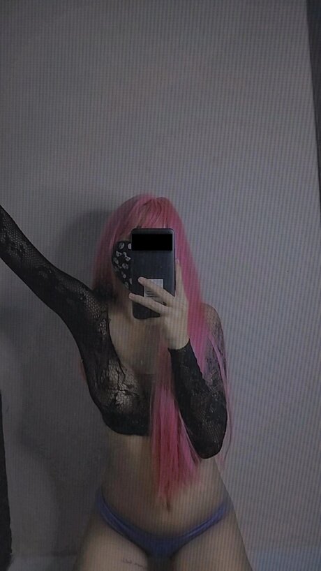 Ttonimoni hübsche nacktheit bilder