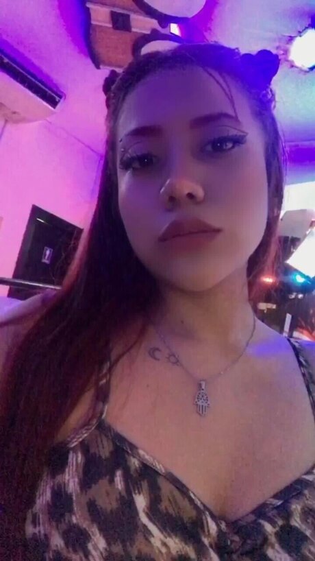 Yuri Sotnas erwachsene pornographische bilder