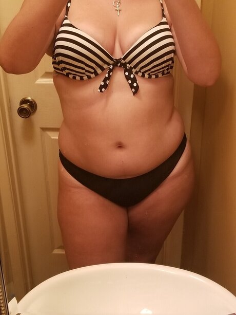 Baby Witch pornostar erotische bilder