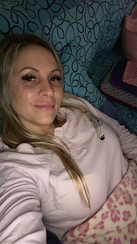 Fedra hübsche erotische galerien