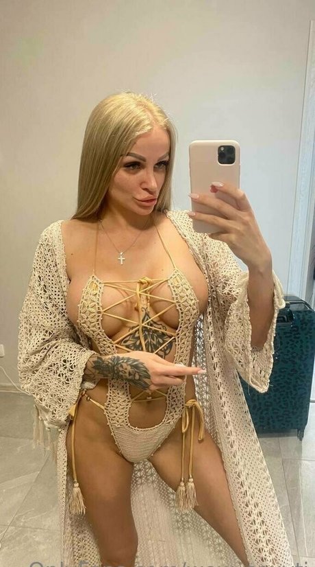 geile asiatische onlyfans kostenlose nackte bild