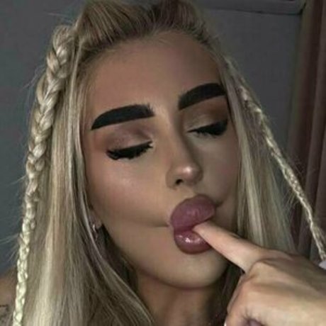 anna bestie 18 erwachsene hübsche foto