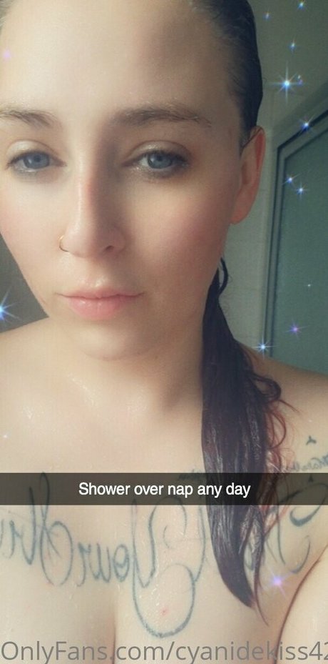 cyanidekiss420 model sex bild