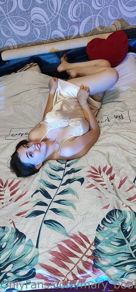 mary boobs erotische heiße galerien