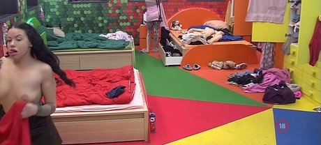 Valo Vilag schauspielerin nacktheit bilder