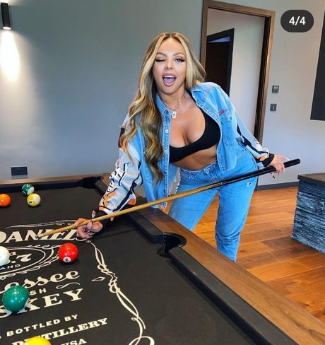 Jesy Nelson porno heiße fotos