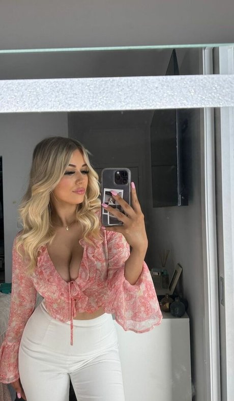 Lauren S erwachsene hübsche bilder