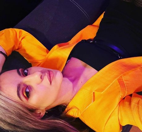 laure bv pornostar perfekte bilder