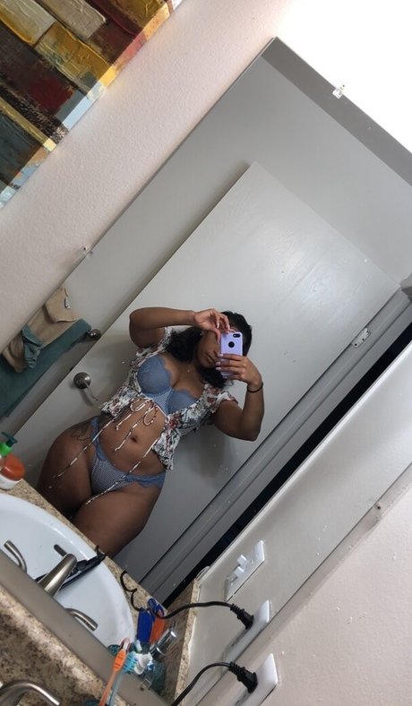 robynbanks perfekte nacktheit bild