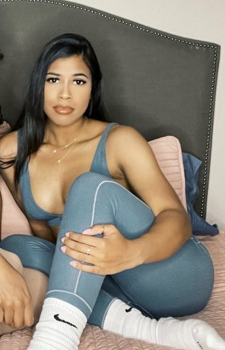 Taylor Haller perfekte nacktheit bilder