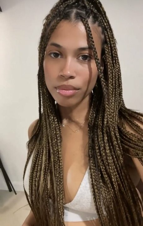 Taylor Haller schauspielerin erwachsene foto